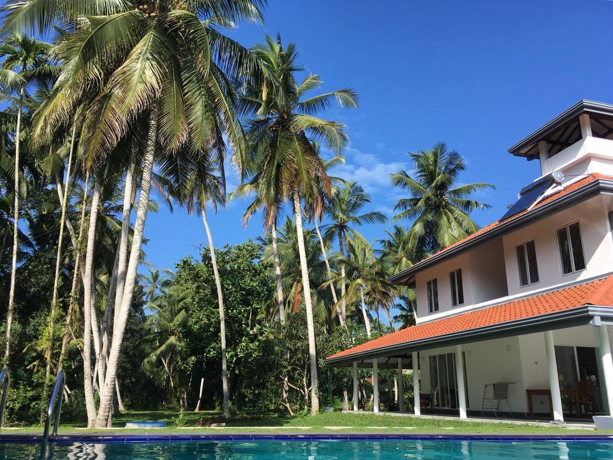 Anuhas Airport Villas Катунаяка Экстерьер фото
